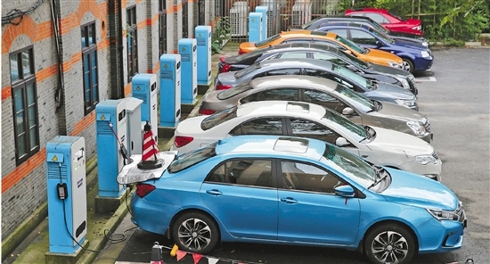 新能源汽车增势强劲　5月销售突破10万辆