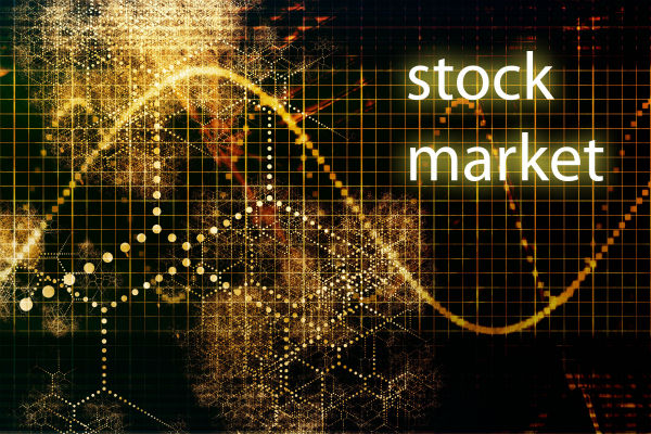 午评：恒指低开低走跌0.62%　体育用品股走低