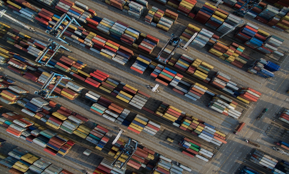 海关总署：今年上半年我国对美国货物贸易出口增速下降