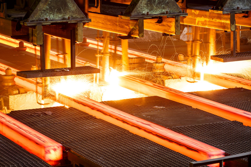 钢企业绩预告向好　板块或存估值修复机会