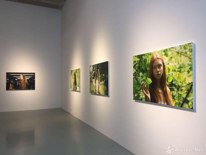 伊格尔·奥泽里个展展览现场