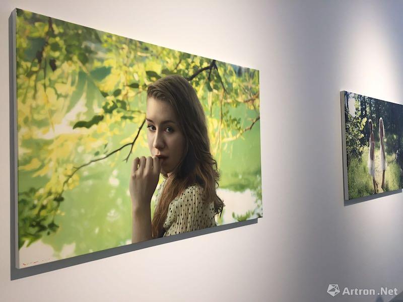 伊格尔·奥泽里个展展览现场