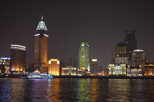 上海浦东：三年力争形成三大“千亿级”产业集群