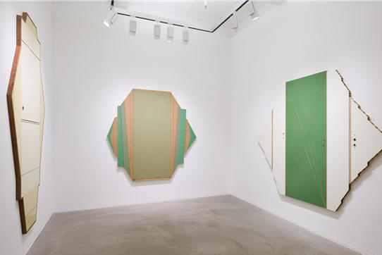 香港立木画廊呈现精彩群展