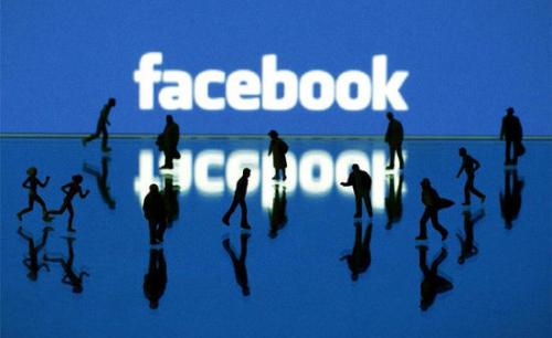 Facebook风波不断：股东集体起诉扎克伯格