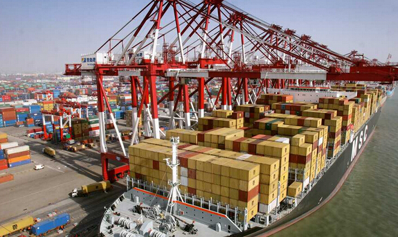 俄罗斯上半年贸易顺差增长46.3%