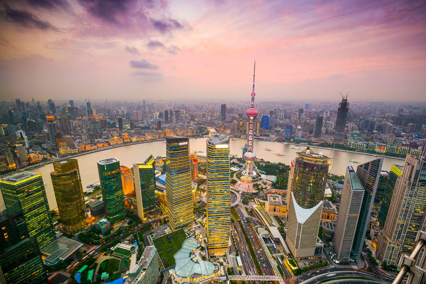 Shanghai tops consumer spending list in H1