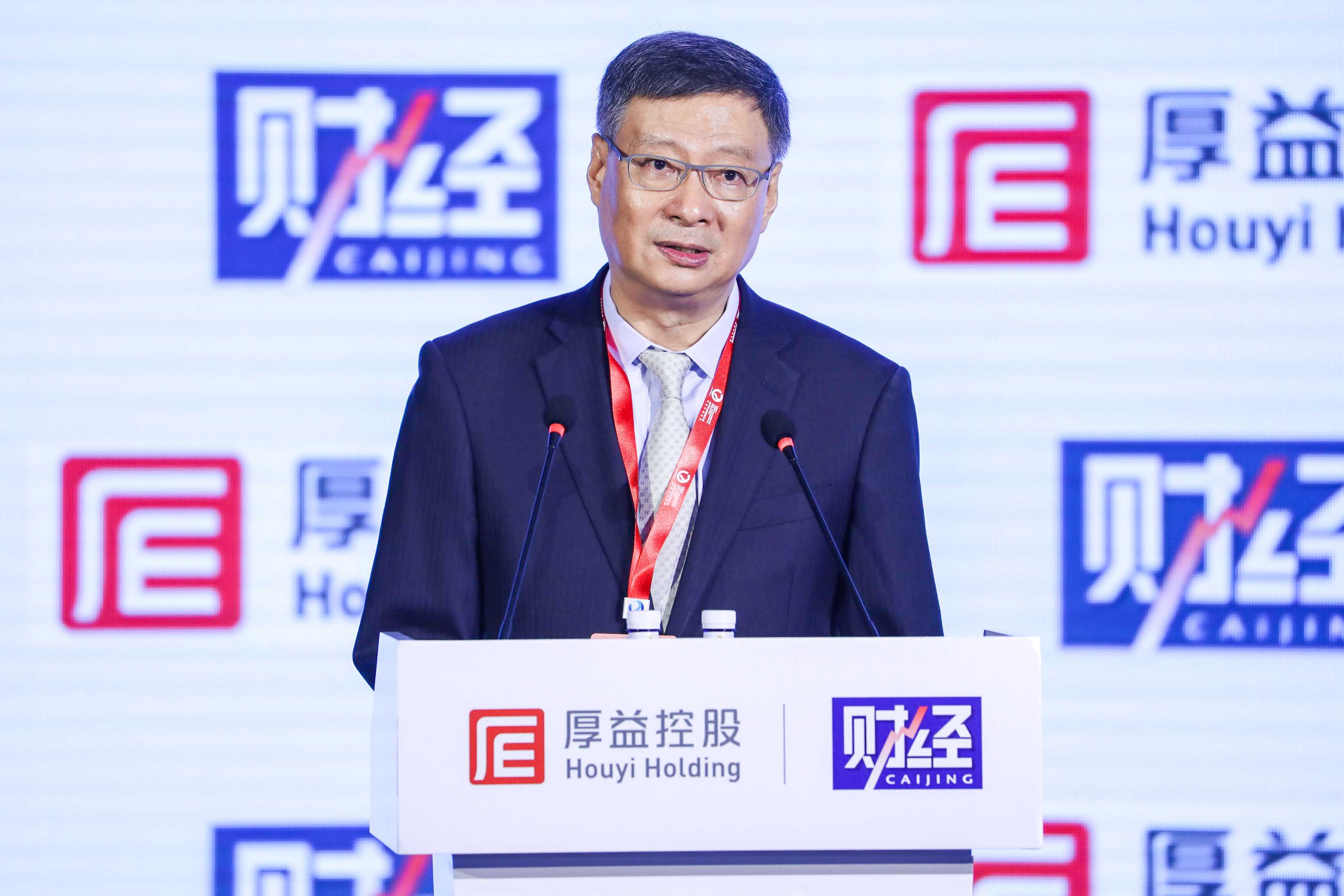 李礼辉，中国银行前行长、中国互联网金融协会区块链工作组组长