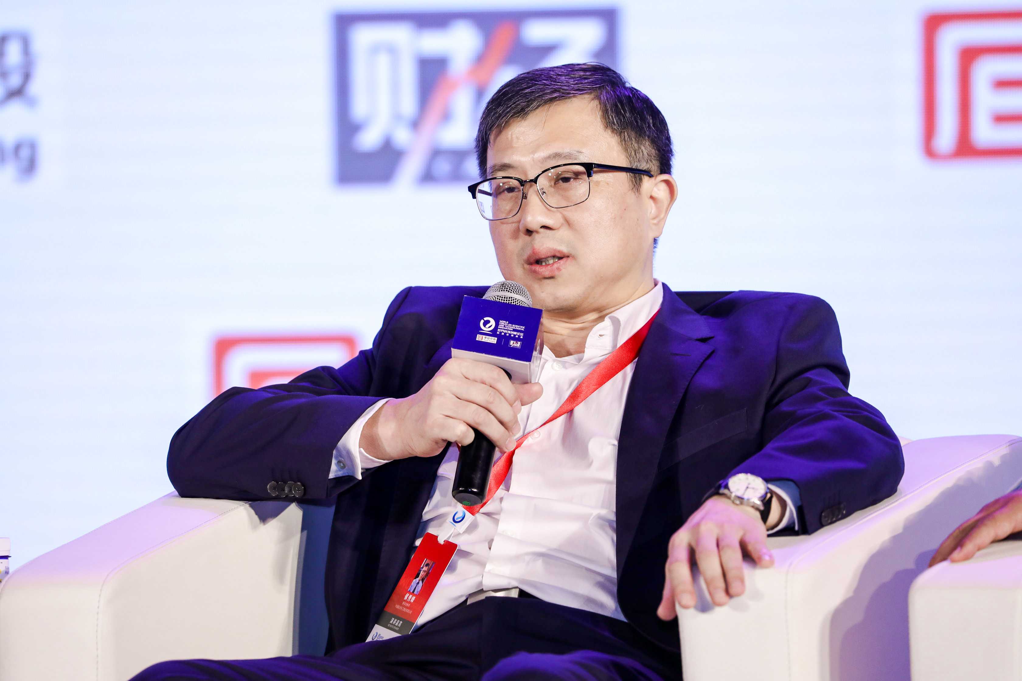 侯秀峰，中国航天科工集团有限公司董事会秘书