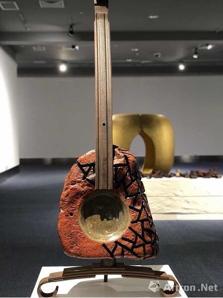 �ָ�  �����硷ϵ��2��100 X 88 X 225cm��ʯ�ġ����������ᣬ2018