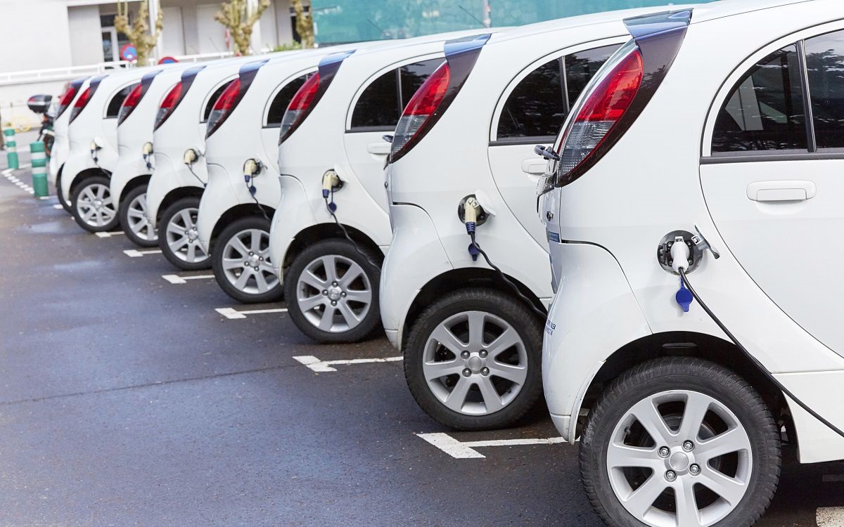 未来几年中国有望继续保持电动汽车行业领先地位