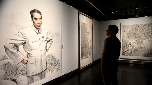 纪念周恩来诞辰120周年美术作品巡展在江苏省美术馆举行