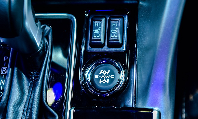 奕歌配备了三菱S-AWC超级全轮控制四驱系统