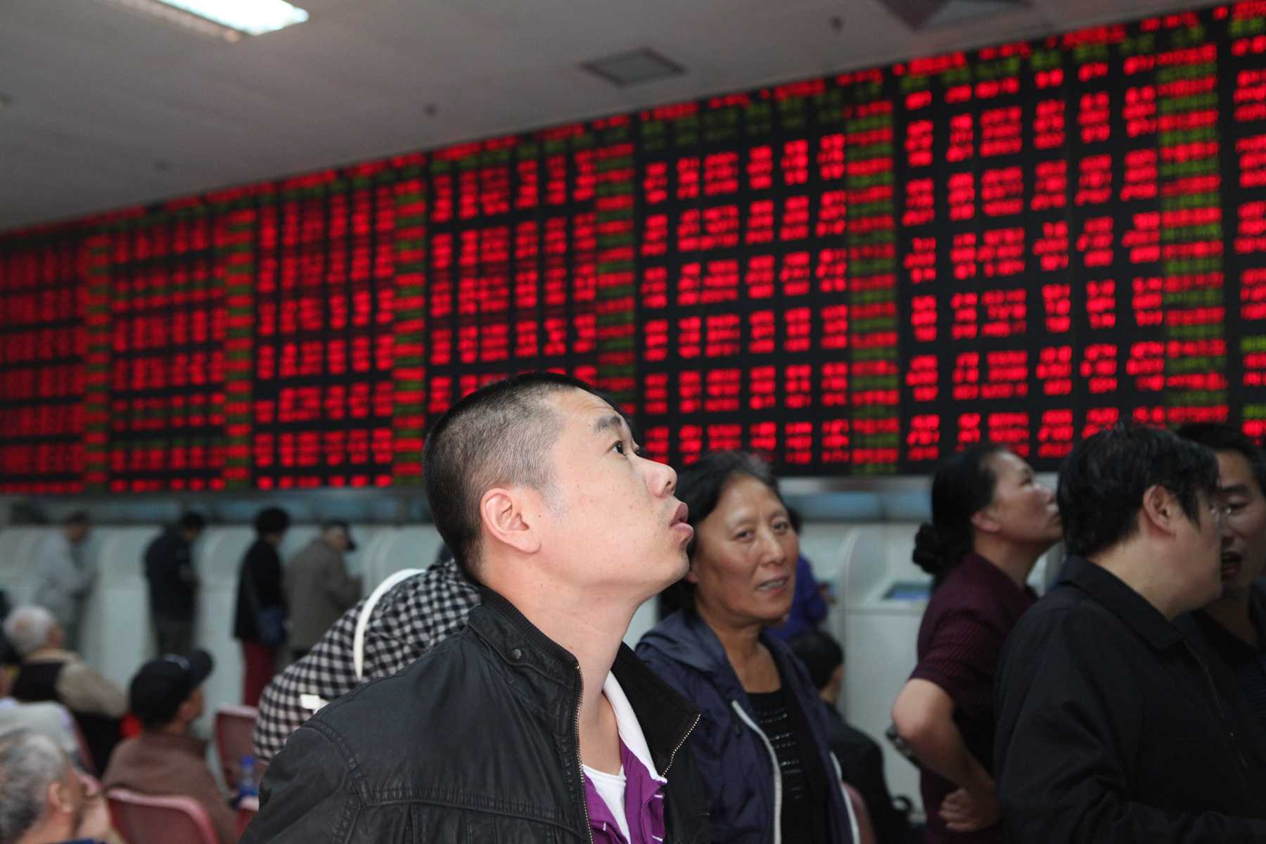 Chinese shares rally, Shanghai index halts 5-day losing streak 