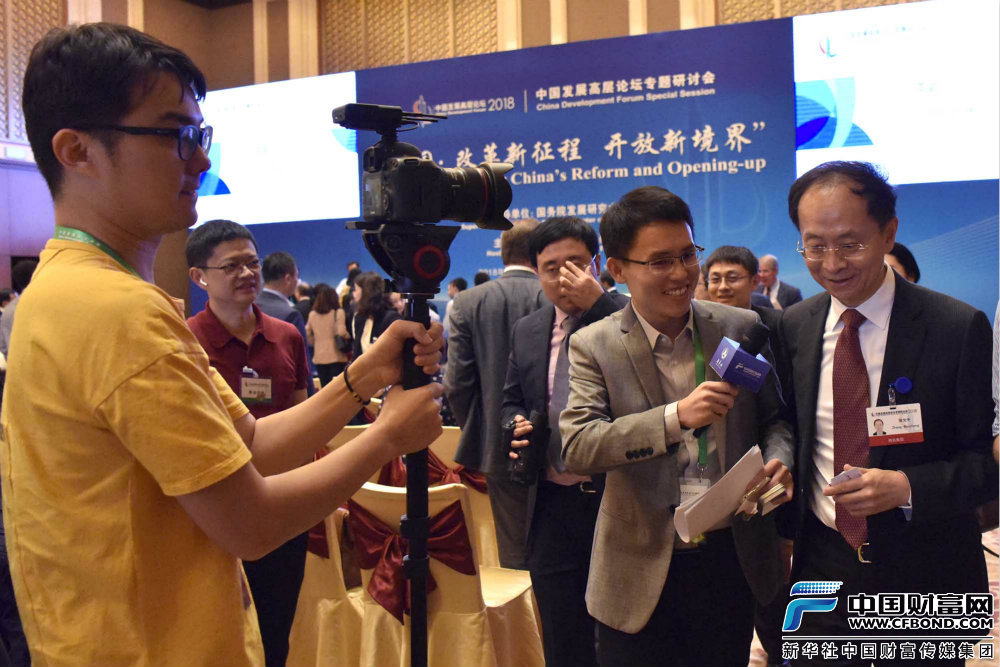 中国财富网记者采访物美控股集团创始人、董事长张文中