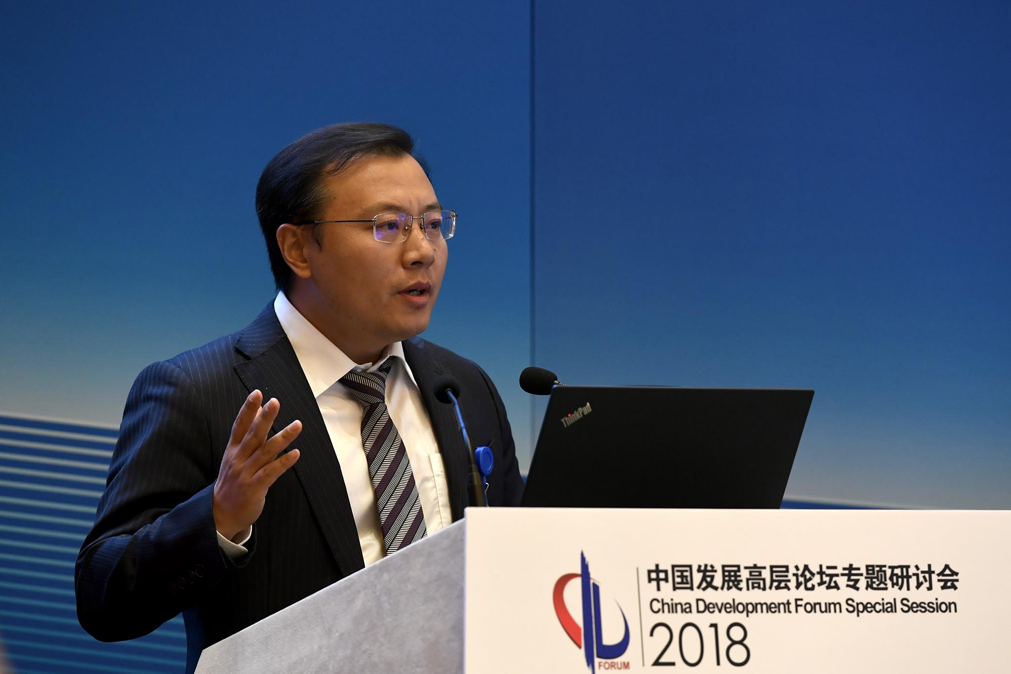 任泽平：建议未来放开部分能源基础行业限制