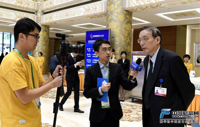 中国财富网记者采访全国政协经济委员会副主任刘世锦