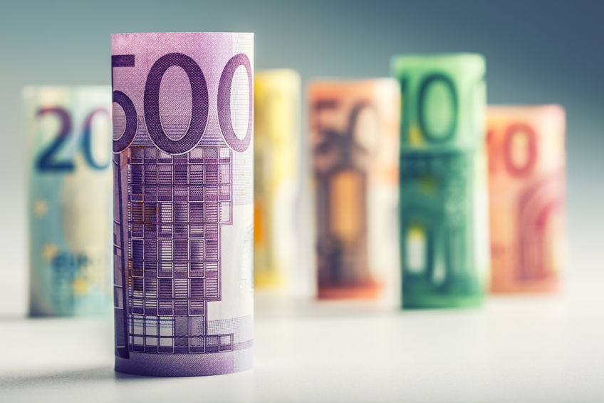 欧洲央行宣布发行新版１００欧元和２００欧元纸币
