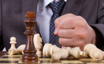 华业资本遭遇资本套路：百亿债权爆雷 惊现“萝卜章”