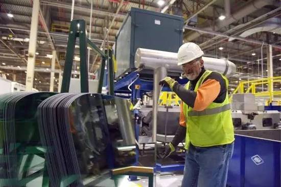 Glass producer pins hopes on high-tech for business growth