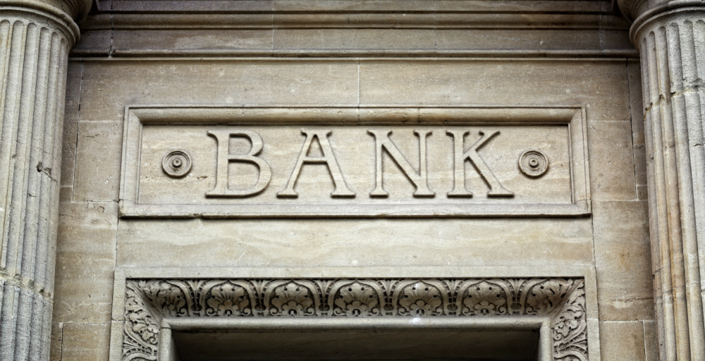 贷款核销同比增三成五 银行加力出清不良资产