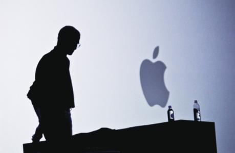 苹果“掌门人”敦促彭博撤回“恶意芯片”不实报道