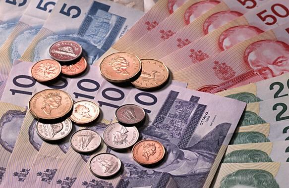 英镑兑美元汇率急升逾50点