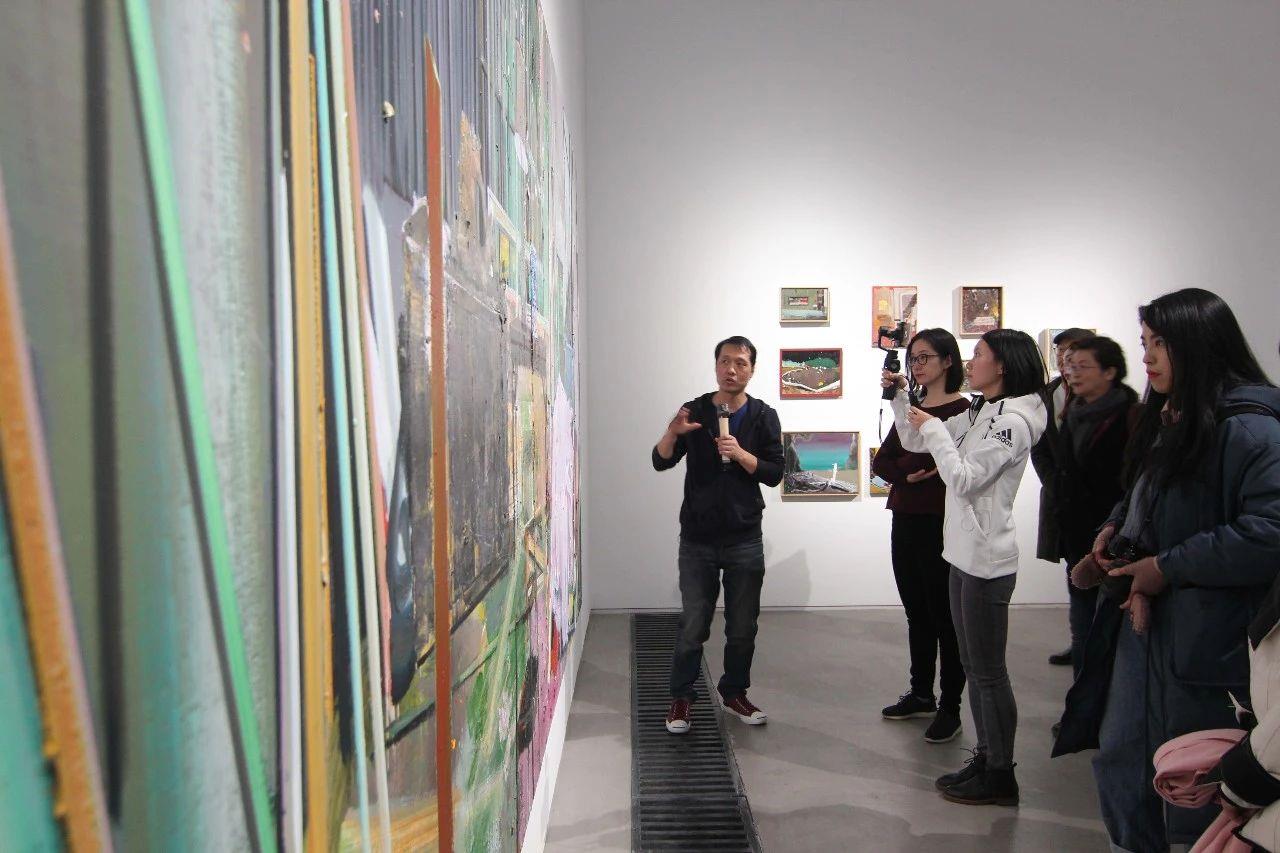 艺术家尹朝宇,亚洲讲堂 | 疏离之境：方志凌对话尹朝辉、尹朝宇,尹朝辉,尹朝宇,方志凌,亚洲,讲堂,亦安画廊,香港,亚洲艺术中心,油画,厦门