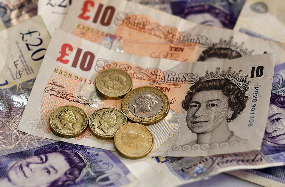 英国议会否决推迟脱欧 英镑刷新三日新低