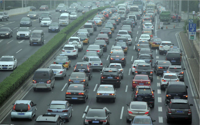 北京市交通委：今年机动车保有量控制在620万辆