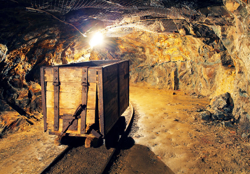 22日国内期市开盘 铁矿石主力合约跌幅逾2%