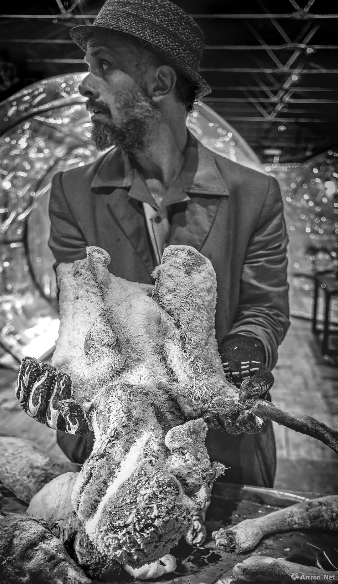 ▲ 罗伯特·库奇，©️罗伯特·库奇，图片：艺术家、豪瑟沃斯，摄影：Alessandra Sofia