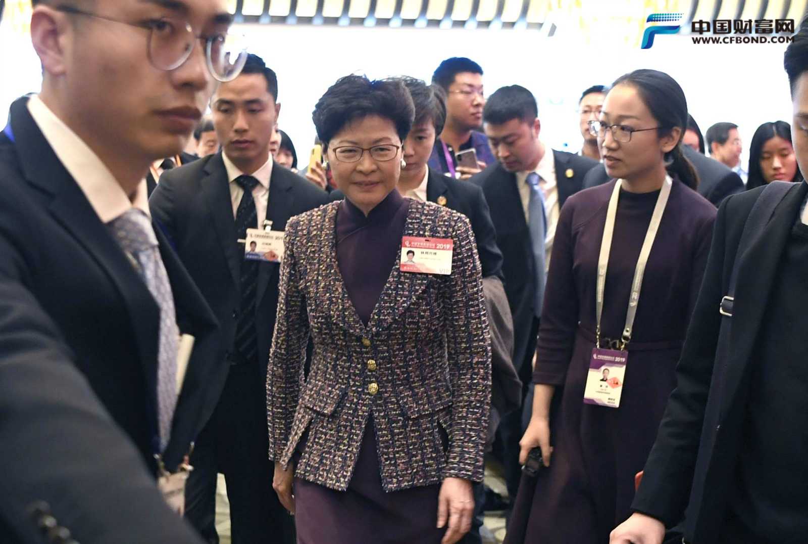 中国财富网记者约访香港特别行政区行政长官林郑月娥