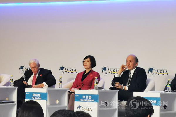 胡晓炼：当前去杠杆途径有利于经济稳增长