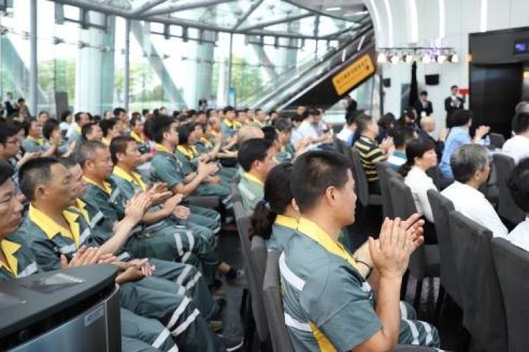 关爱全国环卫工人大型公益行动2019年首站落地广州