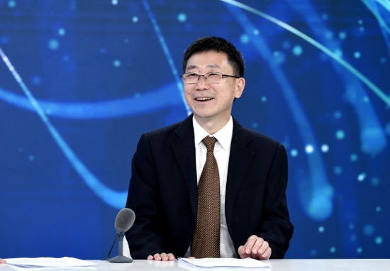 建信理财董事长刘兴华接受中国财富网专访