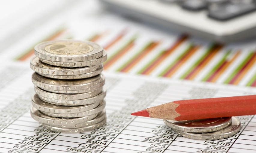 郭树清：一些房地产企业融资过度 挤占信贷资源