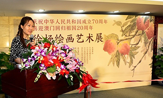 中西艺术融合 徐杨绘画艺术展亮相新闻大厦艺术馆