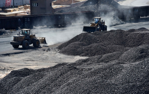 中钢协:有关部委正调查进口铁矿石价格大幅上涨原因