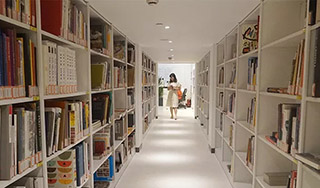 这是什么“神仙图书馆” 一次饱览超6000种艺术文献