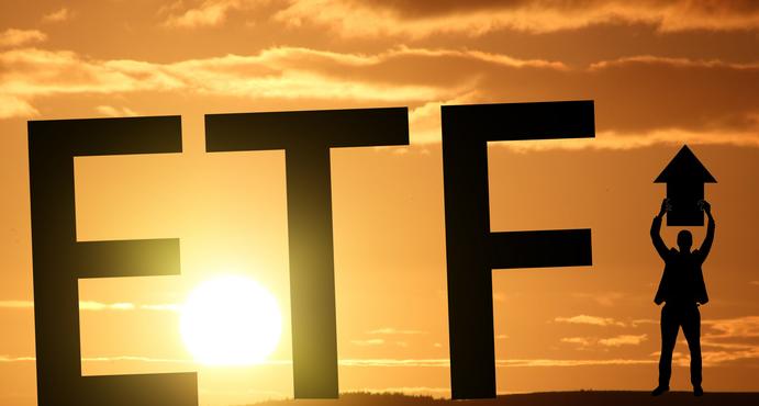 抢占细分赛道 行业ETF精准“卡位”市场热点