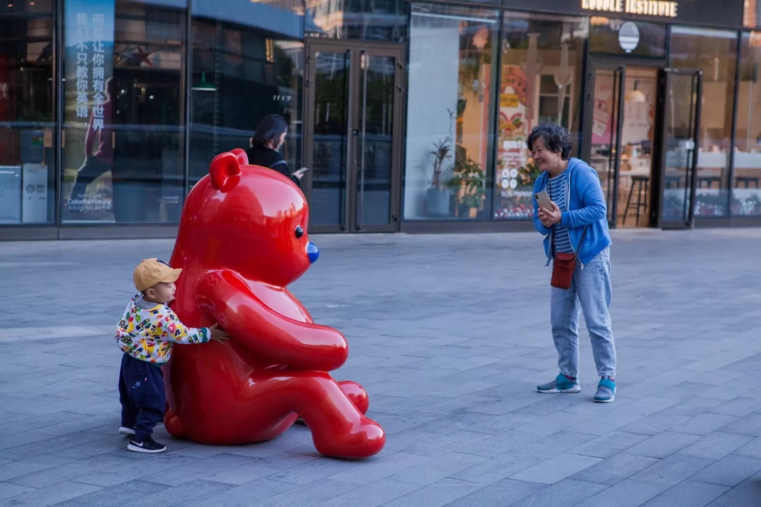 ArtDepot艺术仓库 X SOHO中国｜公共艺术项目：张占占 A Bear