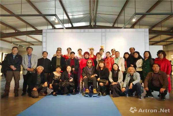 “相逢重聚” 西安美术学院70周年校庆78级装潢班同学作品展启幕