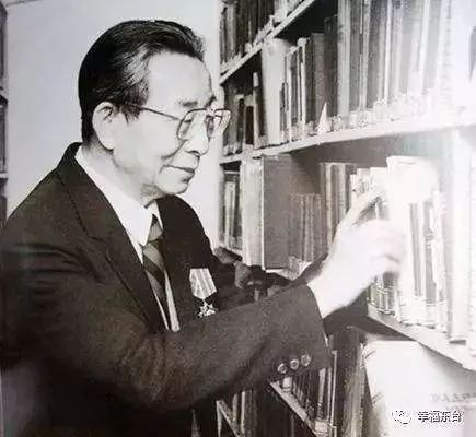冯骥才：上世纪的译本都落伍了？那分明是一座金子做的桥