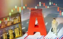 两市震荡反弹创业板指上涨0.91% 电子行业板块表现活跃