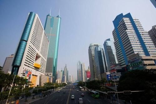 有的火箭上天 有的泥足深陷 深圳楼市走势呈现“魔幻折叠”