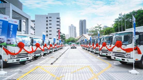 江淮新能源商用车批量交付助力深圳蓝天保卫战