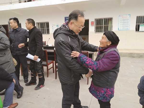 四川以文学的力量助推脱贫攻坚