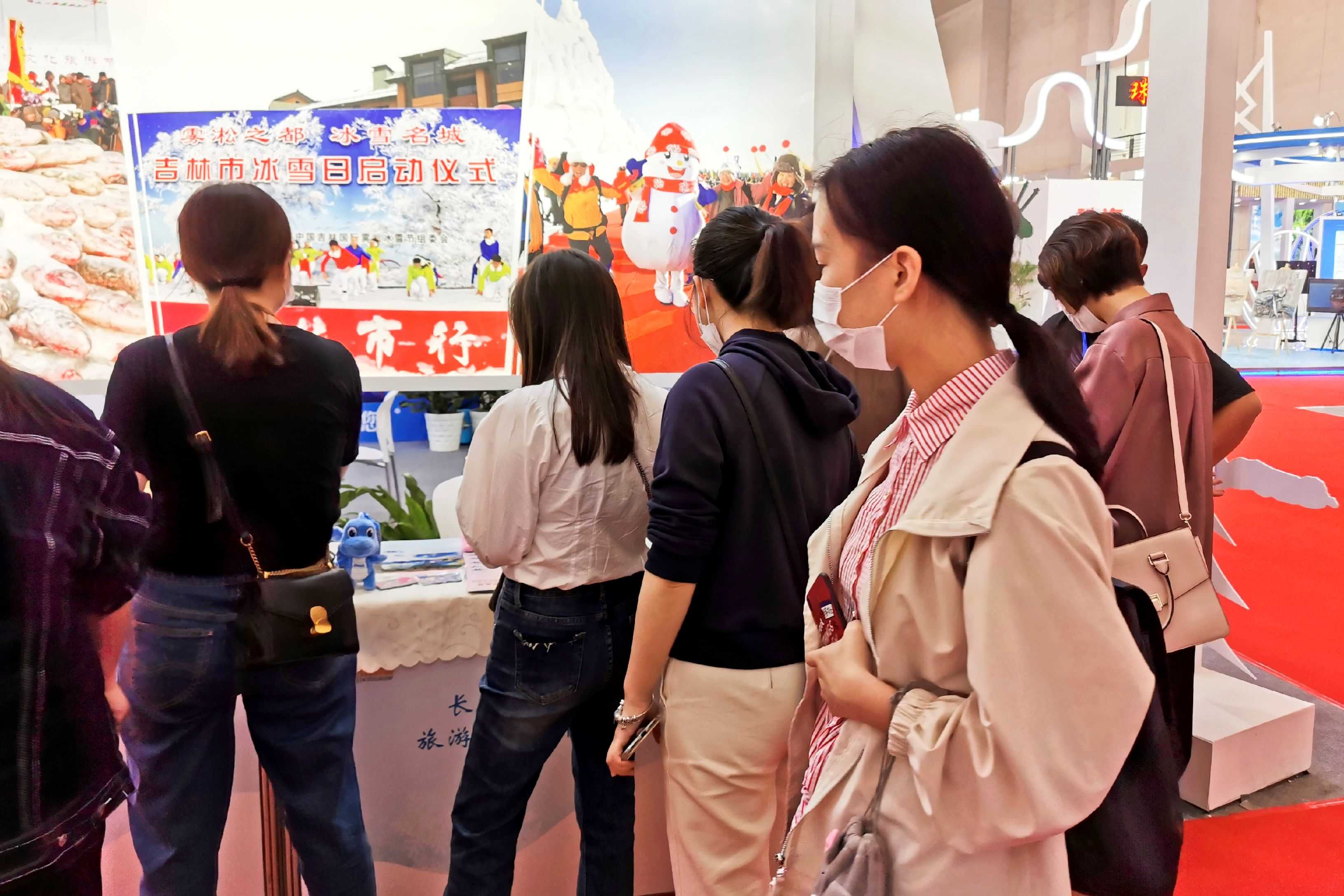 宁波海丝之路长白山展位文旅产品受关注