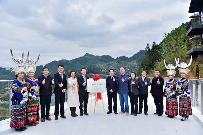 鞏固扶貧成果 融創(chuàng)以“龍?zhí)翗颖尽睘榈浞督⒎鲐氶L效機(jī)制